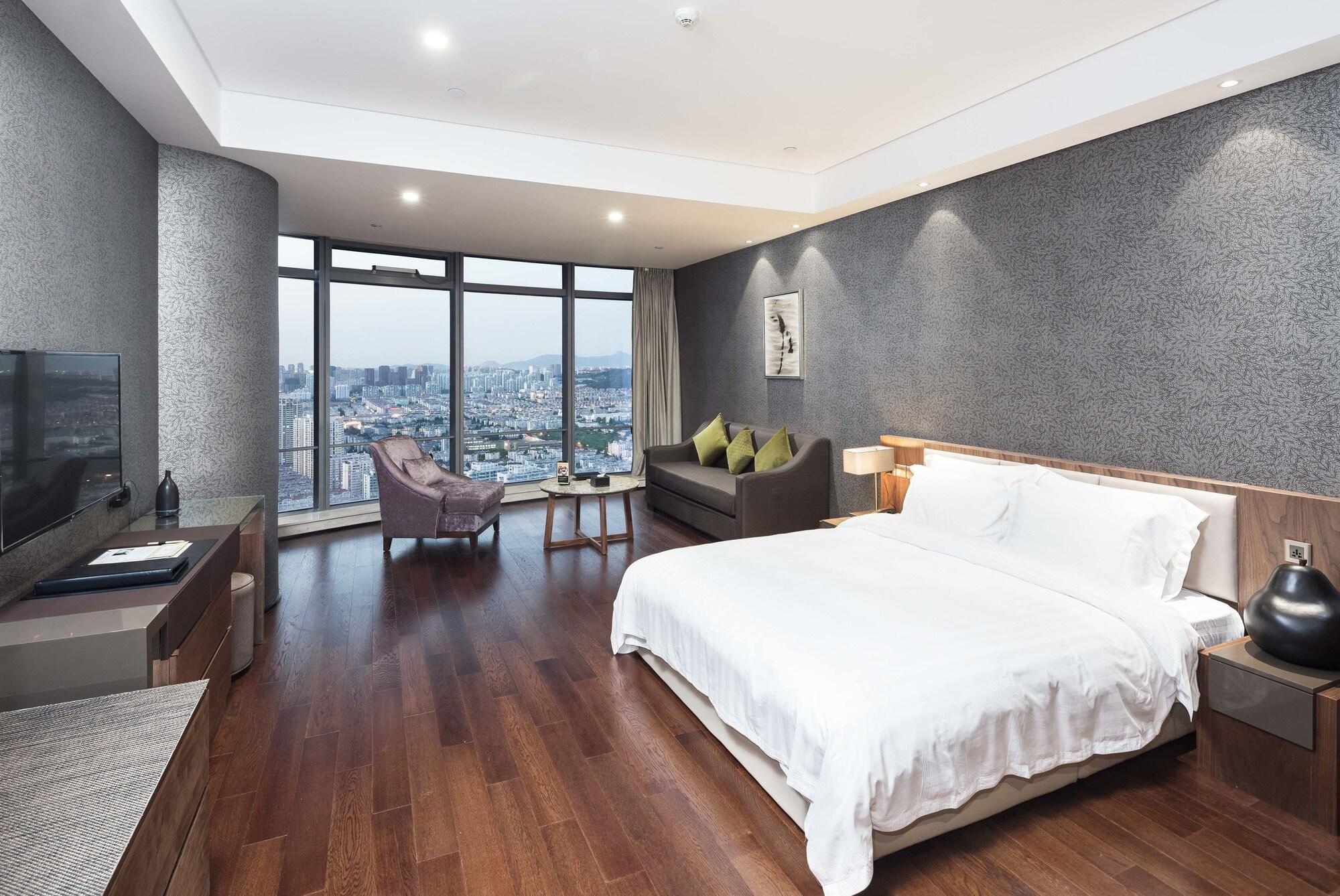 Grand Madison Qingdao Harbour-View Central（Former Qingdao Farglory Hotel） Exterior foto